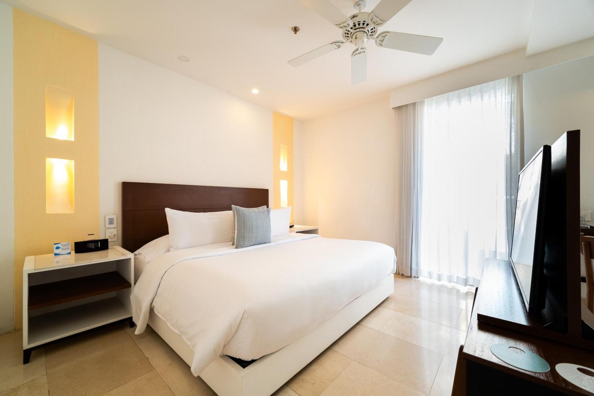 Nacar Hotel Cartagena, Curio Collection By Hilton Екстериор снимка