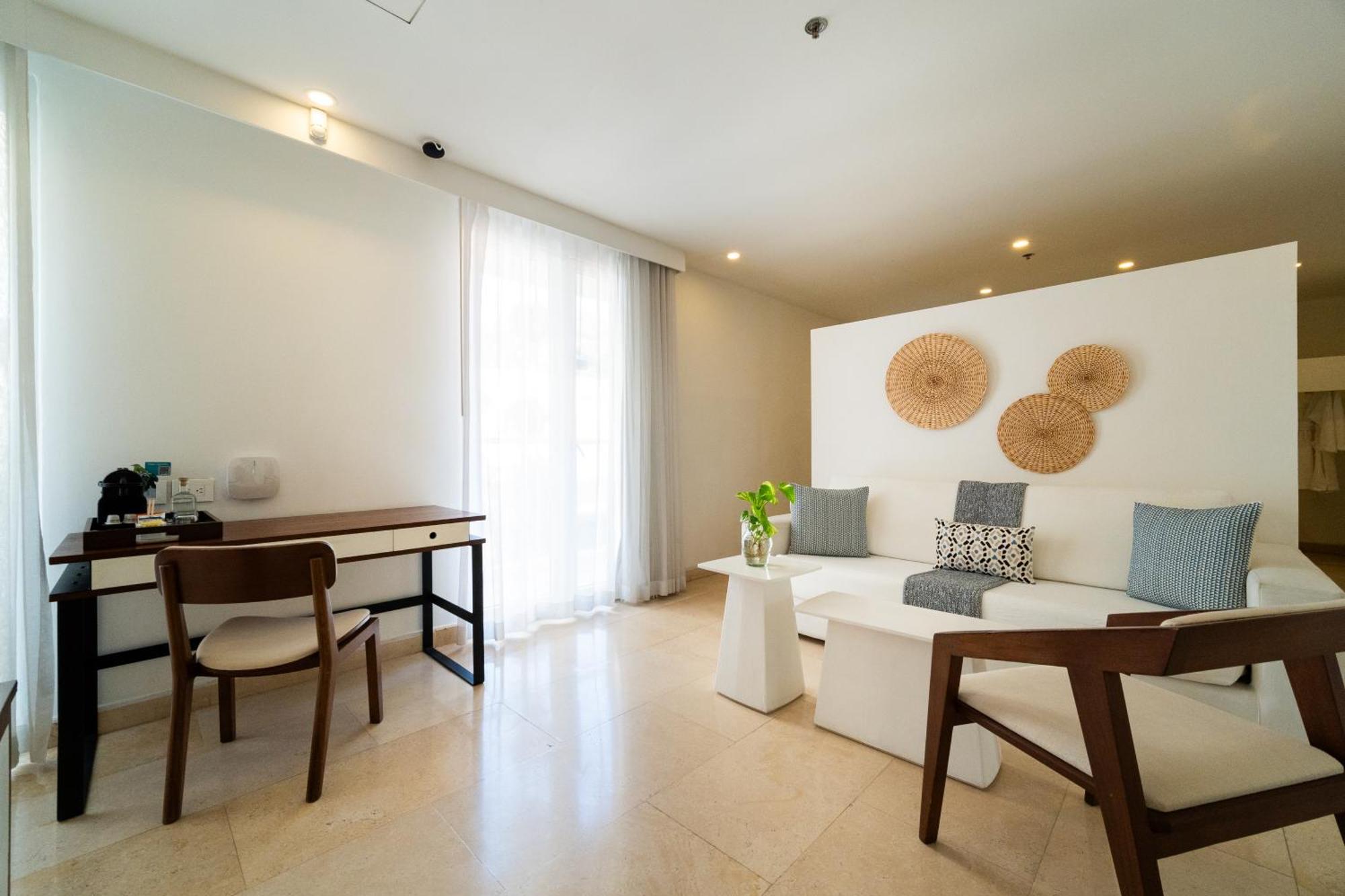 Nacar Hotel Cartagena, Curio Collection By Hilton Екстериор снимка